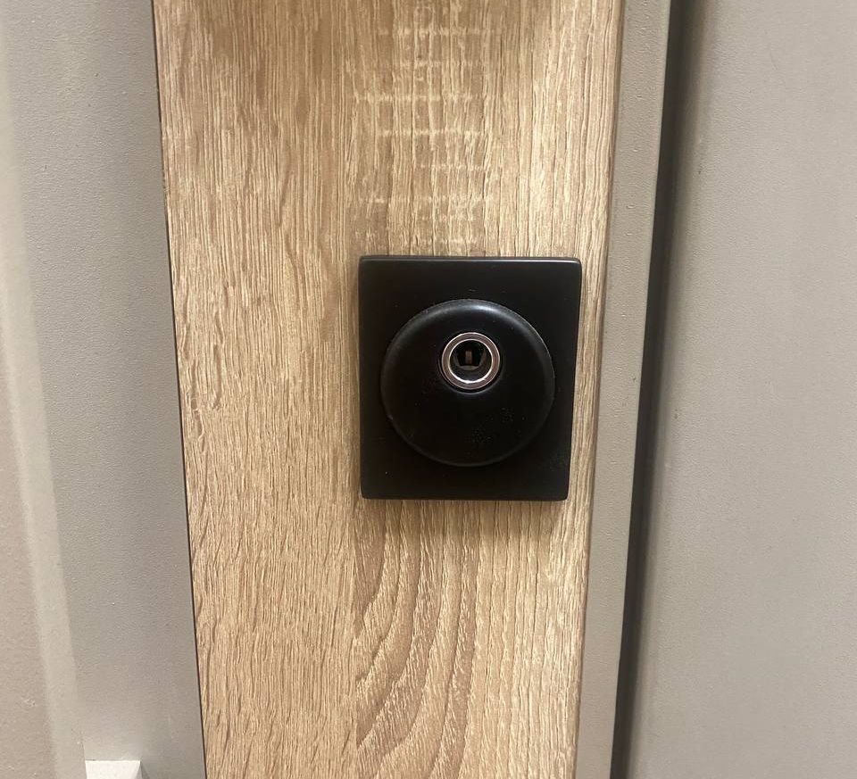 Установка цилиндра повышенной секретности Mottura 3DKey