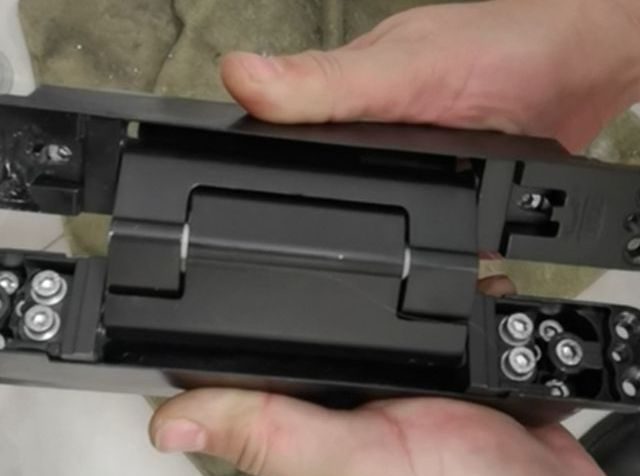 Устранения скрипа дверных петель