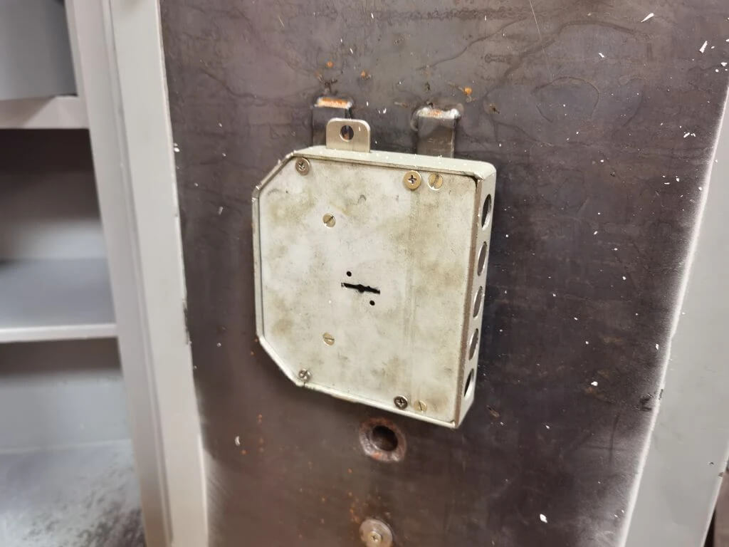 Замок сувальдного типа Class в сейфе